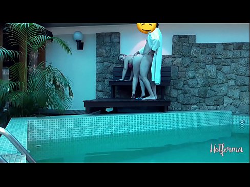 ❤️ Patron hizmetçiyi havuza davet eder ama bir sıcağa dayanamaz Sikiş videosu  bize %tr.91sexy.top ❌️❤